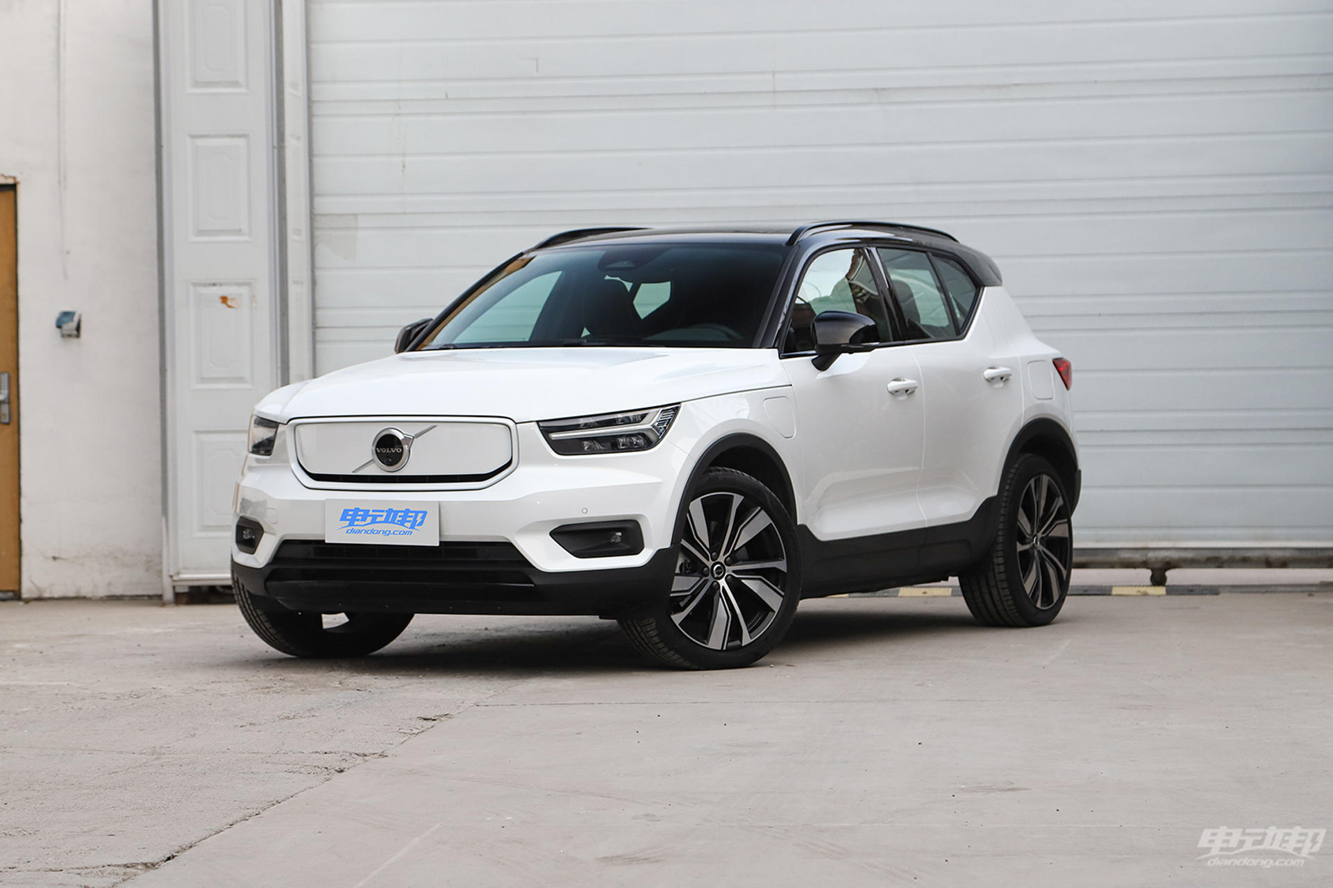 volvoxc40纯电图片